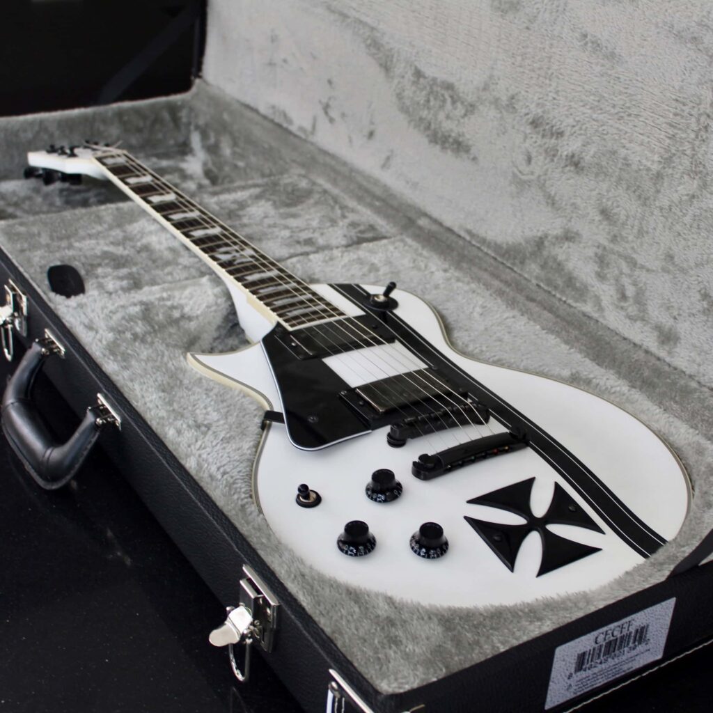 LTD Iron Cross James Hetfield Signature Zurdo